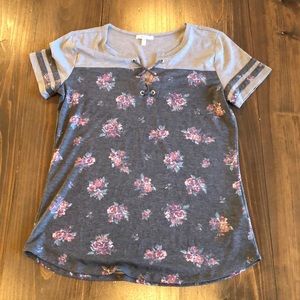 Maurice’s Top size Small